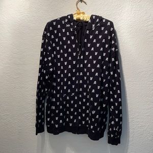SKULL AND CROSS BONES HOODIE